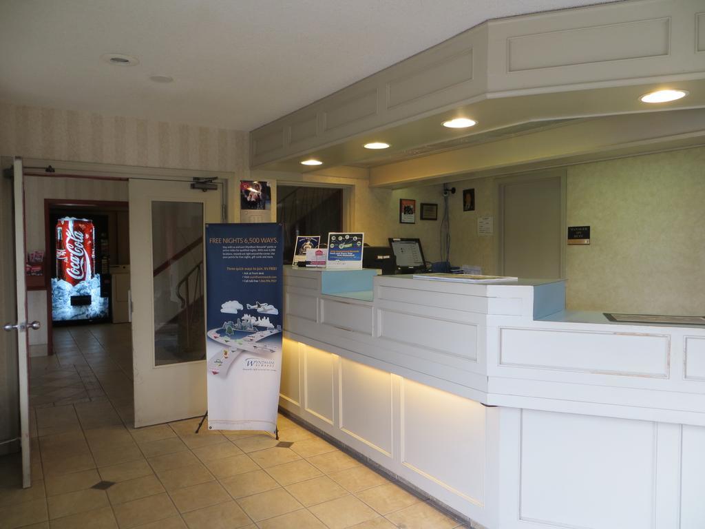 Ramada Limited 2* Calgary